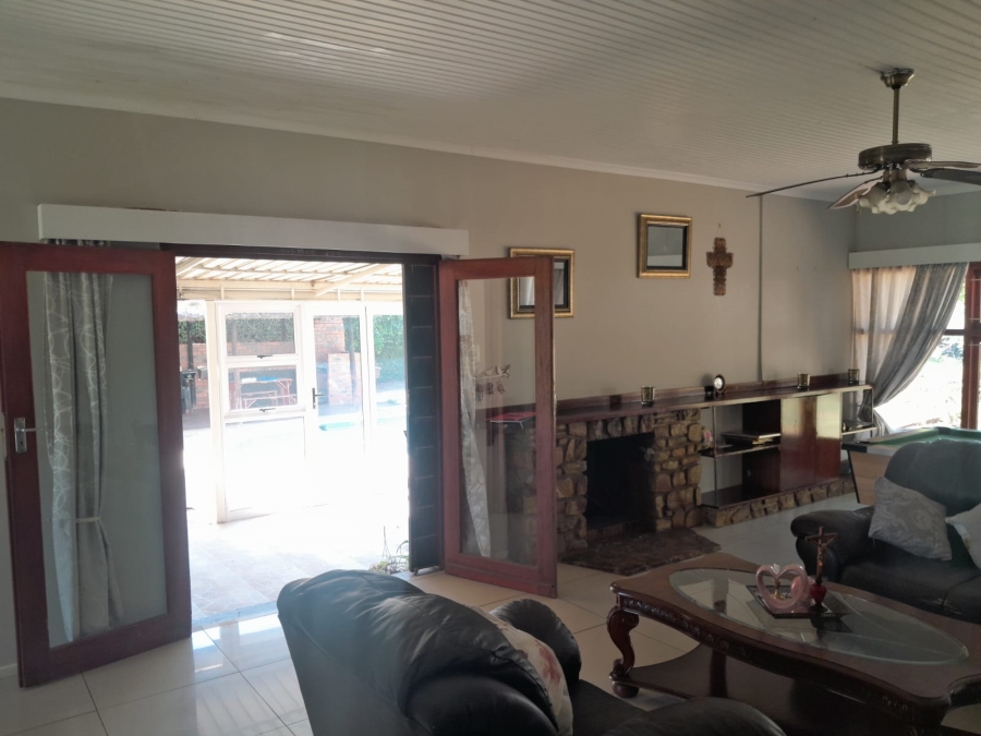 4 Bedroom Property for Sale in Balmoral Eastern Cape